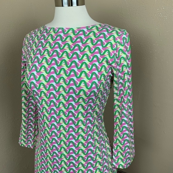 Melly M Small 3/4 Abstract Design Dress - Picture 2 of 12